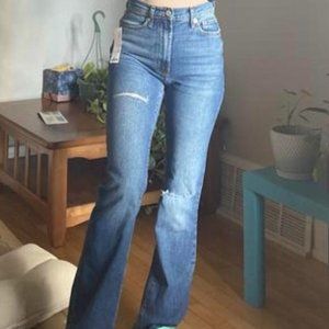 Urban Outfitters Petite High-Waisted Comfort Stretch Flare Jean 28